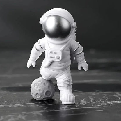 4 pcs Astronaut Figure Statue Figurine Spaceman Sculpture Home Decoration Desktop Astronaut Miniatures Kids Gift Model Toy